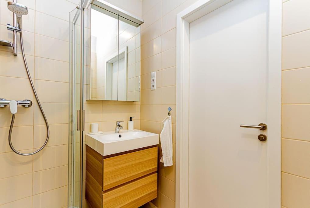 Luminous Design Apartment - W18 Budapest Exteriör bild